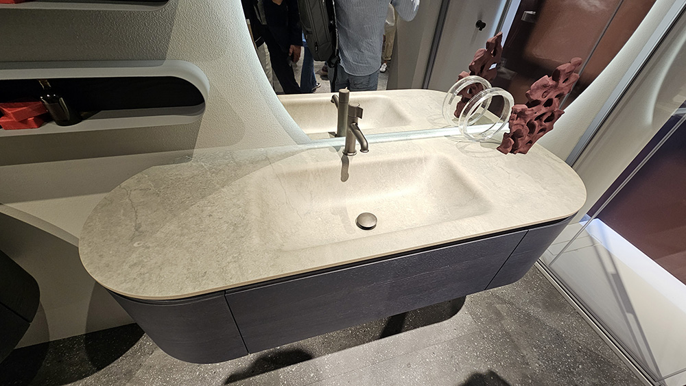 Forme morbide e superfici curve: meno spigoli nell'interior design