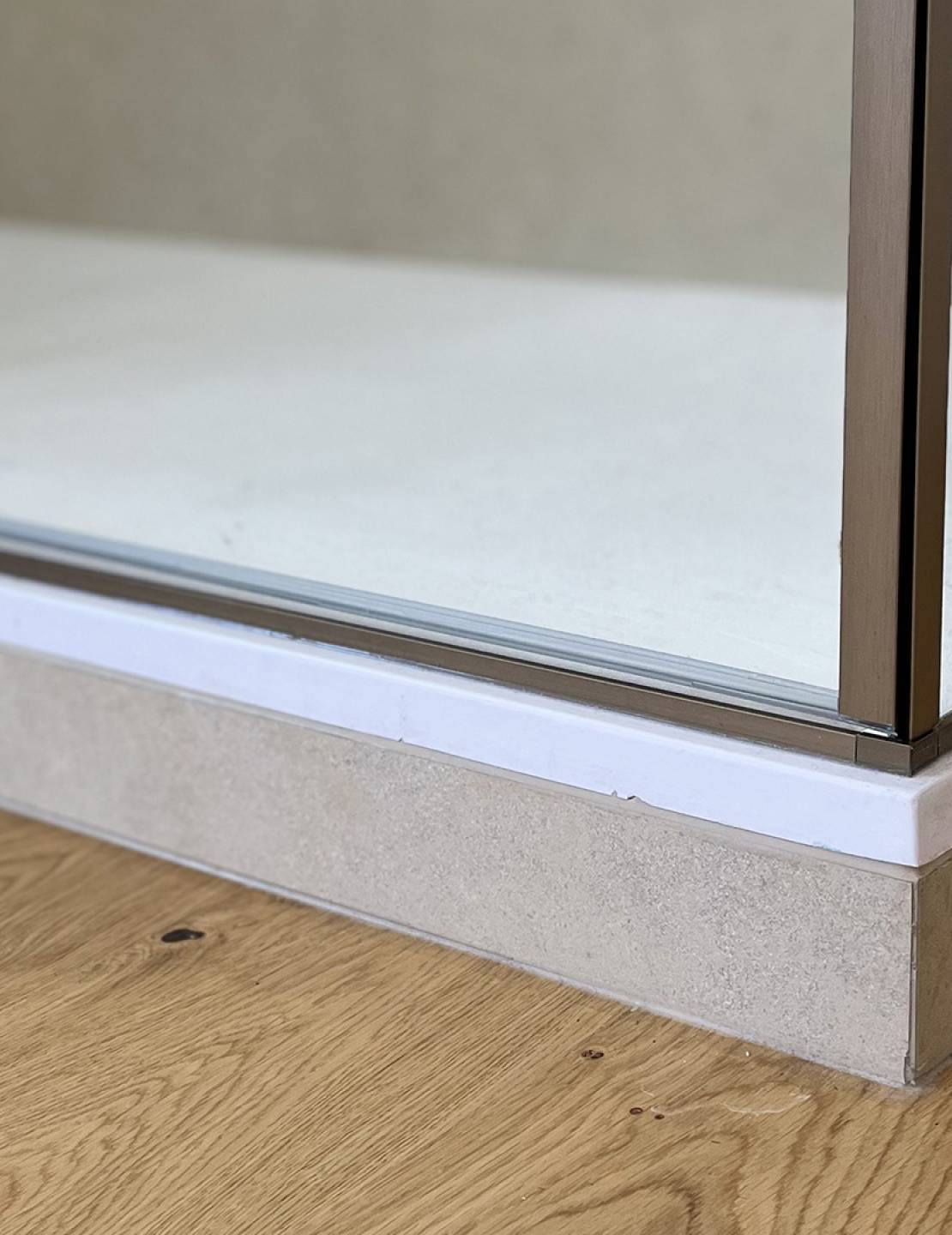 Doccia walk-in: la scelta moderna che unisce funzionalità e design